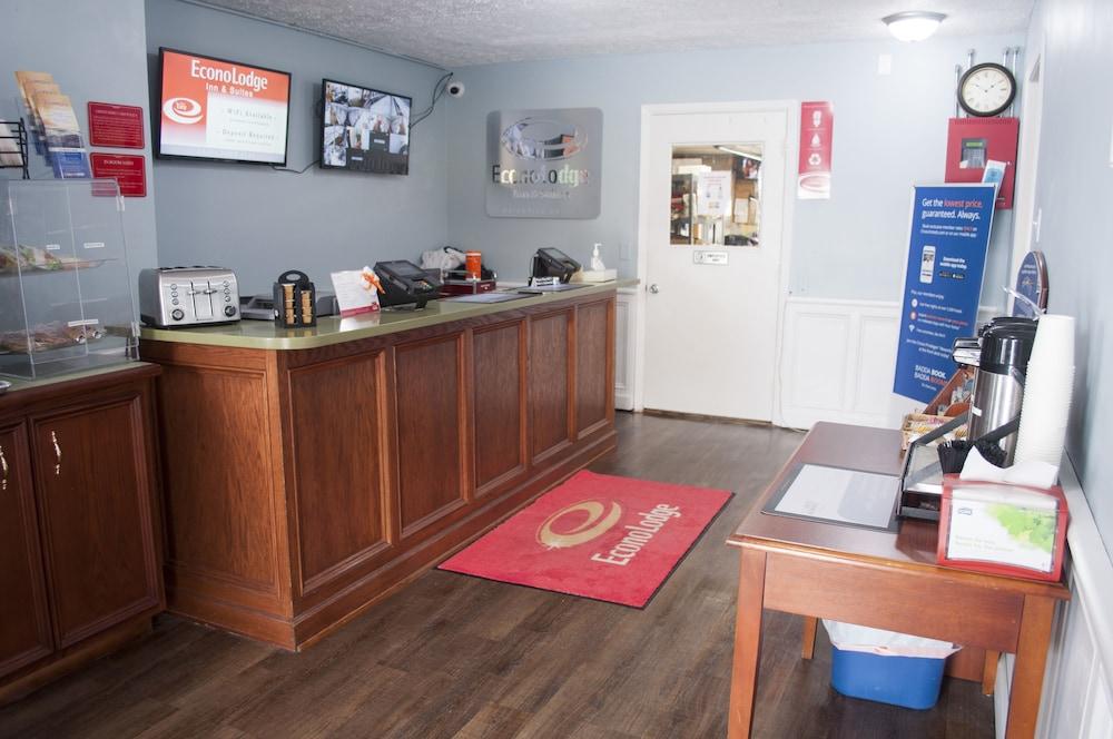 Econo Lodge Inn & Suites South Sandusky Εξωτερικό φωτογραφία