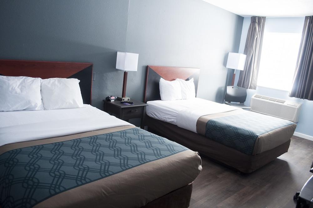 Econo Lodge Inn & Suites South Sandusky Εξωτερικό φωτογραφία