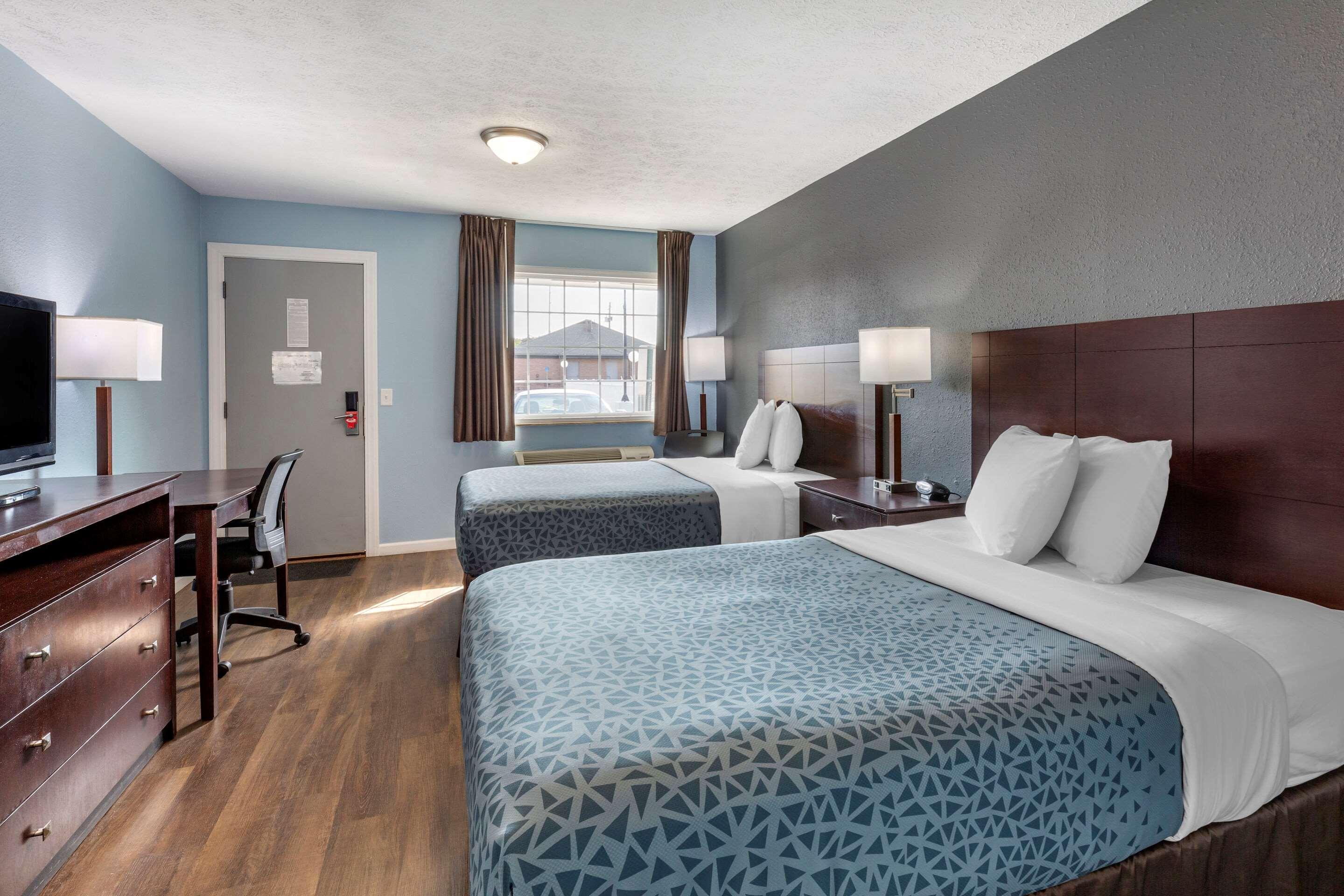 Econo Lodge Inn & Suites South Sandusky Εξωτερικό φωτογραφία