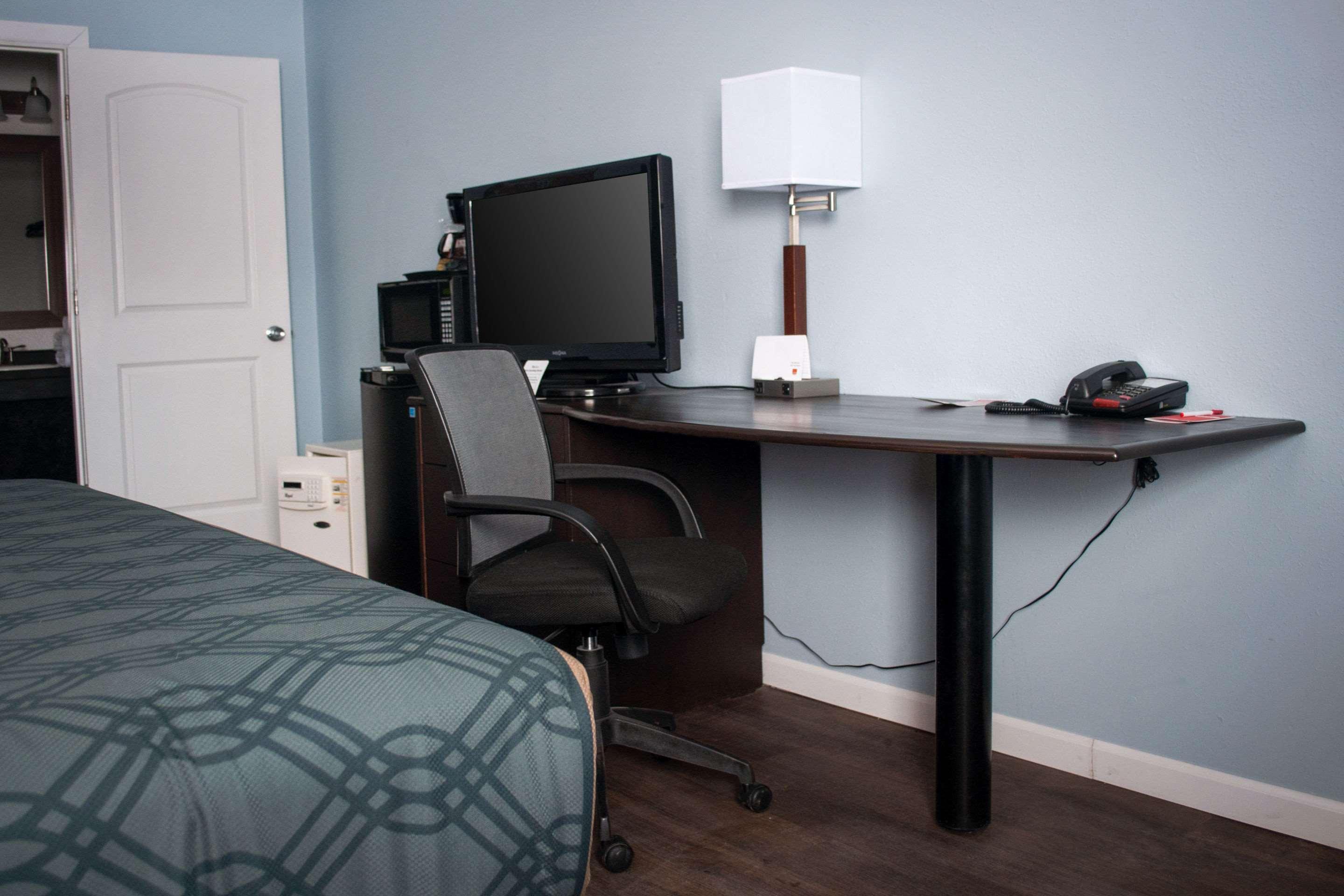 Econo Lodge Inn & Suites South Sandusky Εξωτερικό φωτογραφία