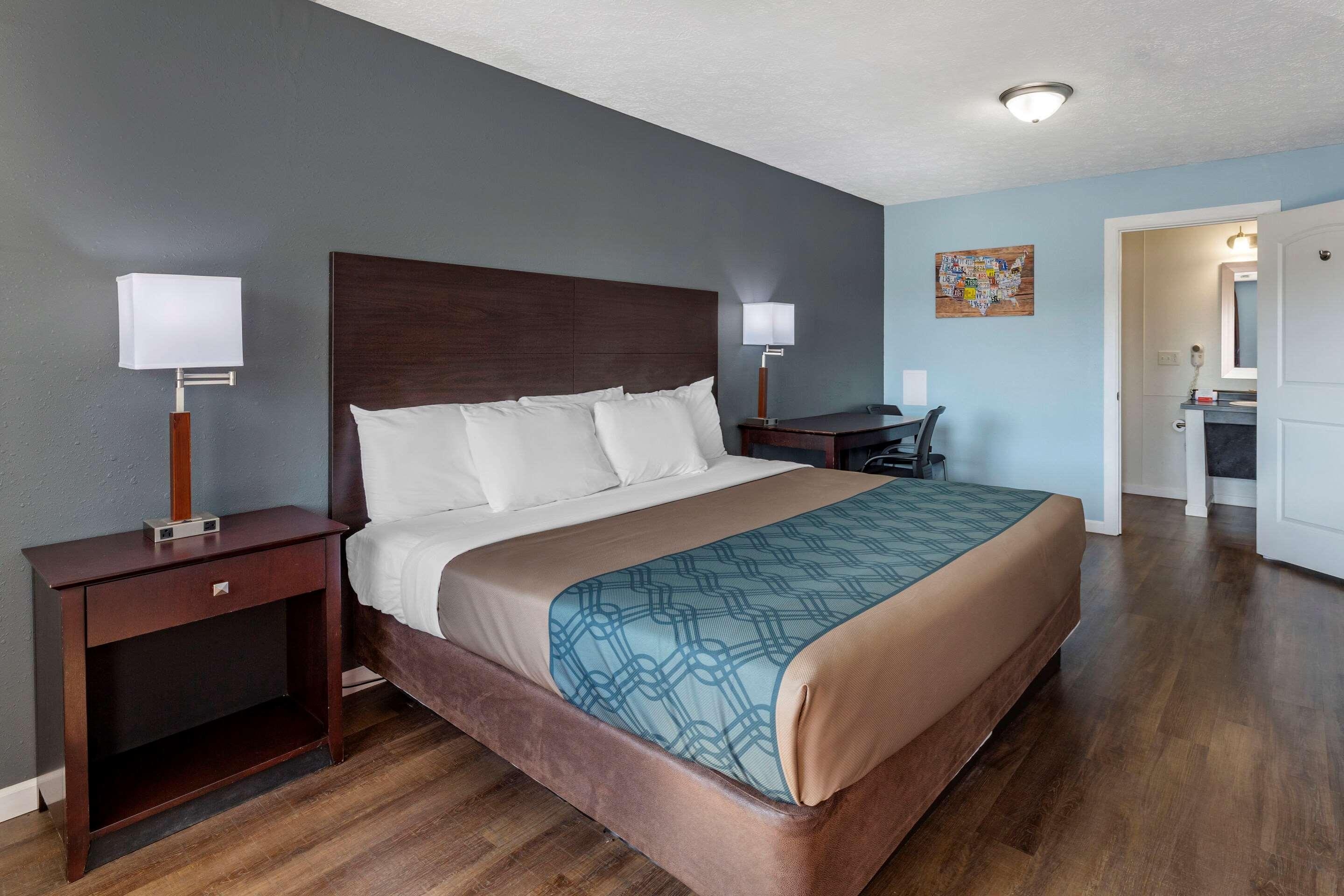 Econo Lodge Inn & Suites South Sandusky Εξωτερικό φωτογραφία
