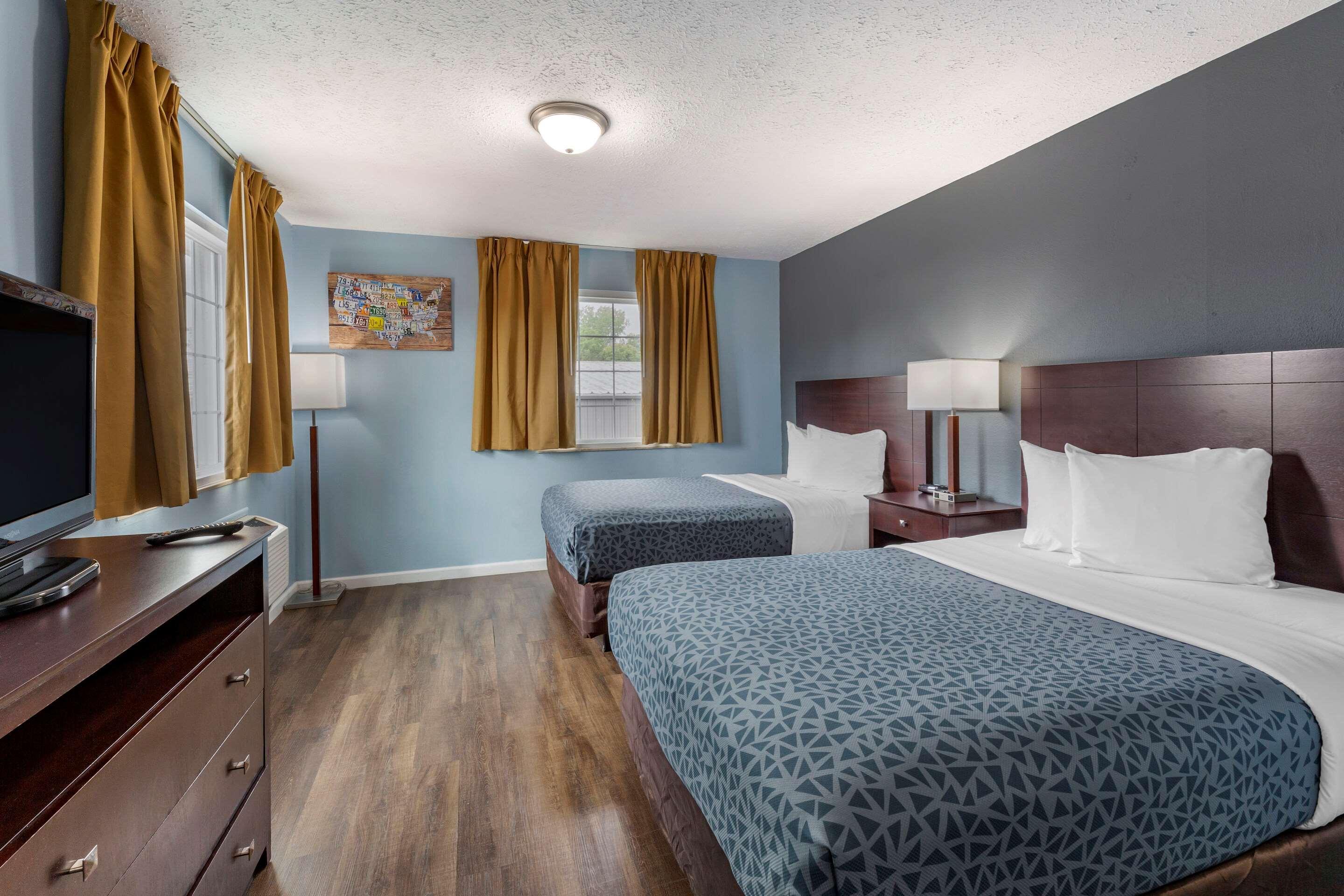 Econo Lodge Inn & Suites South Sandusky Εξωτερικό φωτογραφία